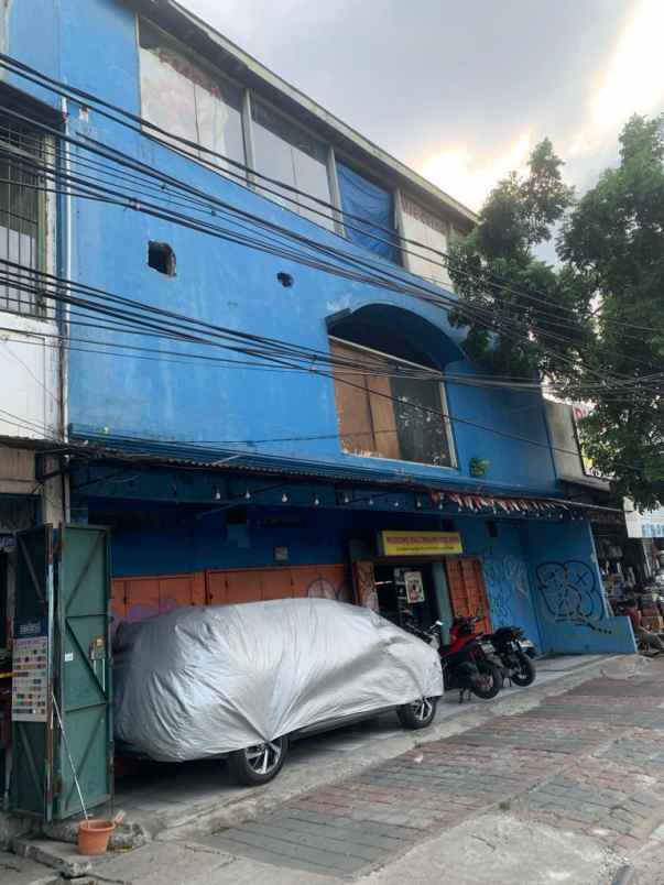 dijual ruko gudang kantor letjend soeprapto johar