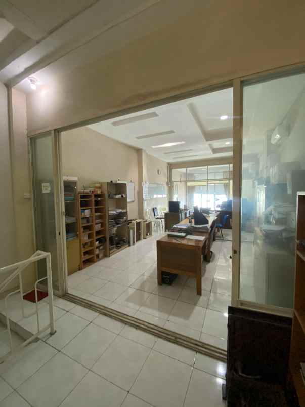 dijual ruko gudang kantor manyar kertoarjo