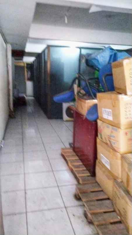 dijual ruko gudang kantor pasar besar wetan bubutan