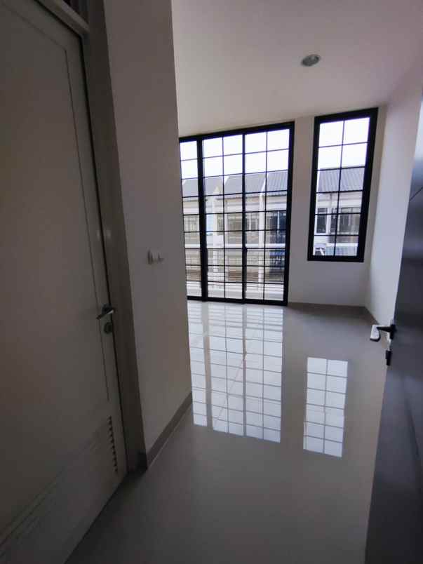 dijual ruko gudang kantor ruko soho sedayu city