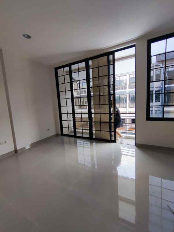 dijual ruko gudang kantor ruko soho sedayu city