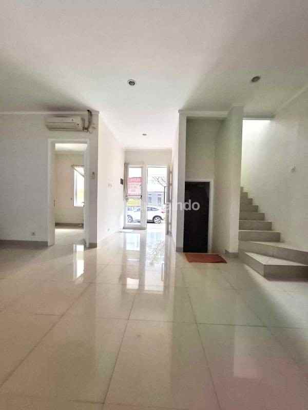 dijual rumah 2 lantai lt lb 104 120