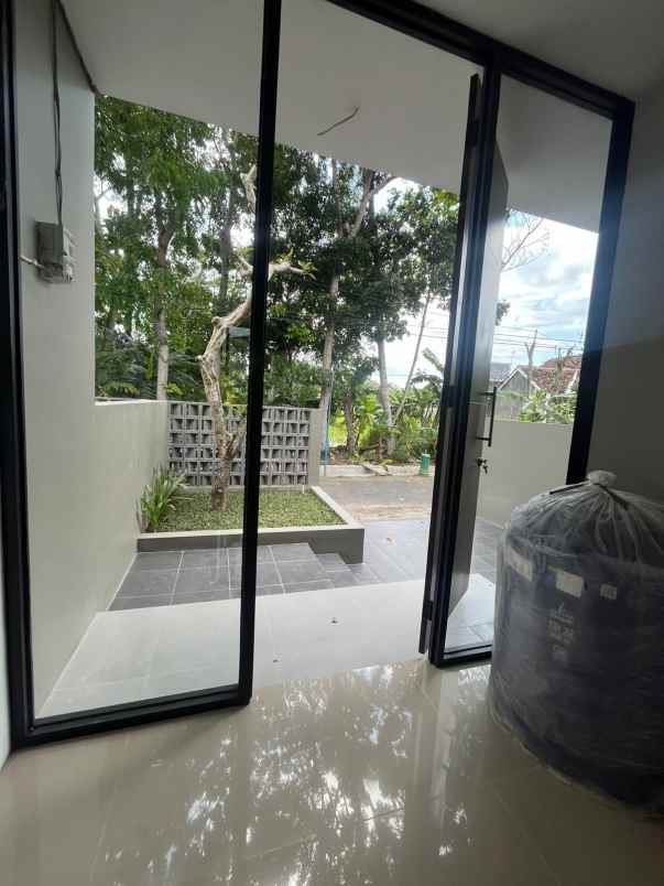 dijual rumah 500 meter jl kebon agung
