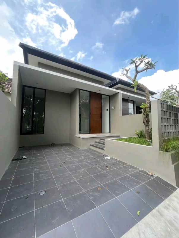 dijual rumah 500 meter jl kebon agung