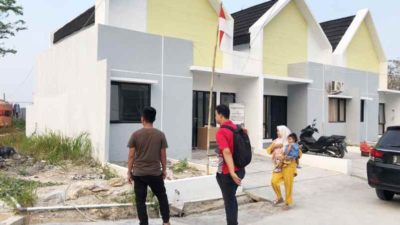 dijual rumah adeela residence jl aria