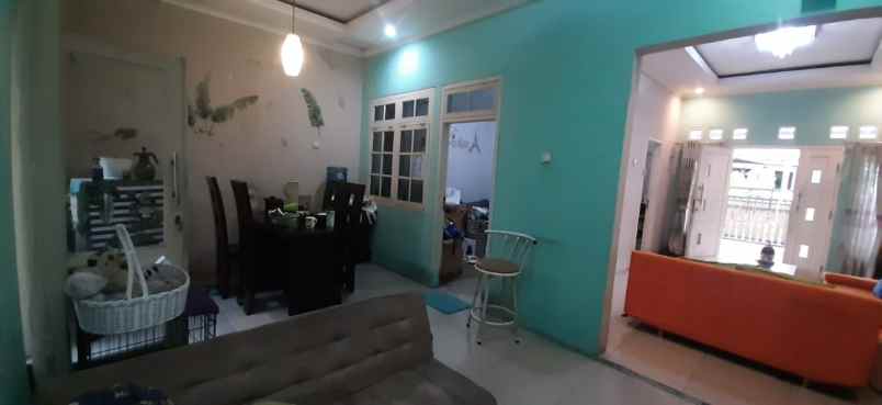 dijual rumah antapani