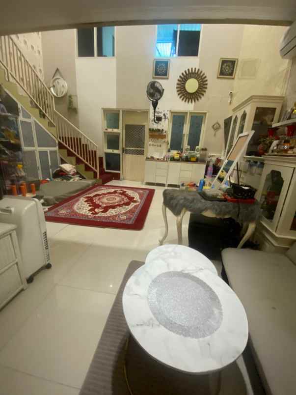 dijual rumah aries surabaya timur