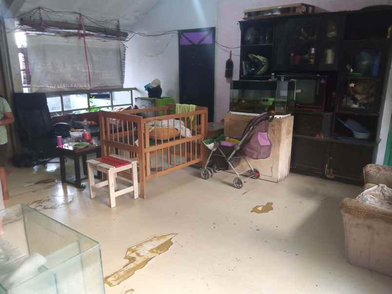 dijual rumah arsitek kokoh terjamin