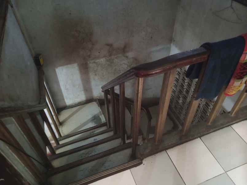 dijual rumah arsitek kokoh terjamin