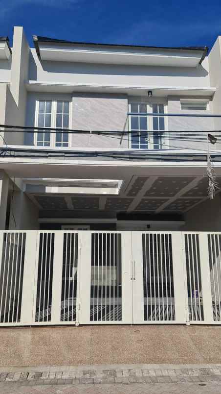 dijual rumah babatan pratama wiyung