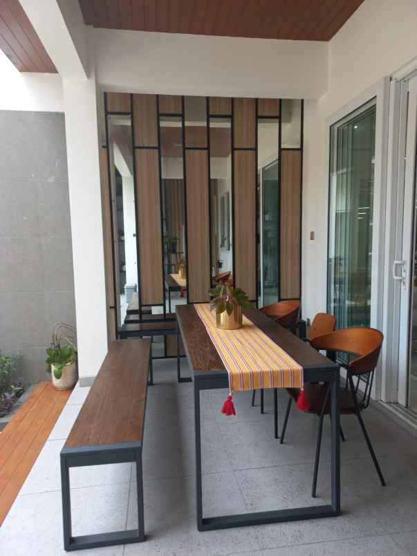 dijual rumah bali view cireundeu