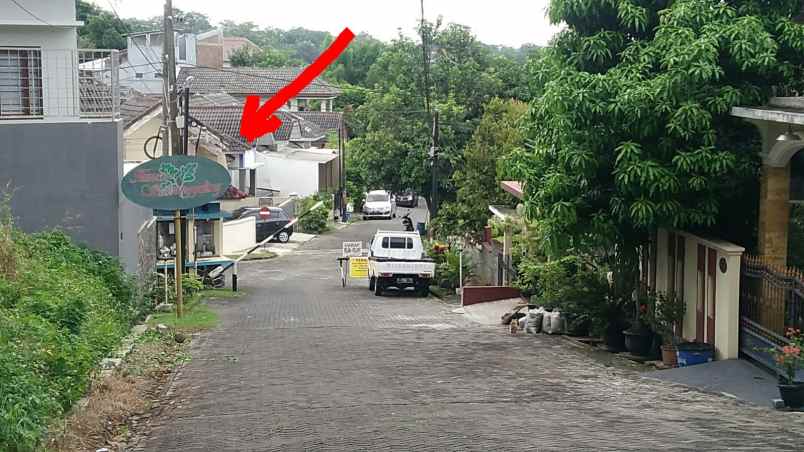 dijual rumah banyumanik