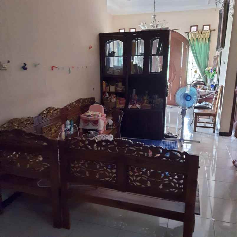 dijual rumah banyumanik