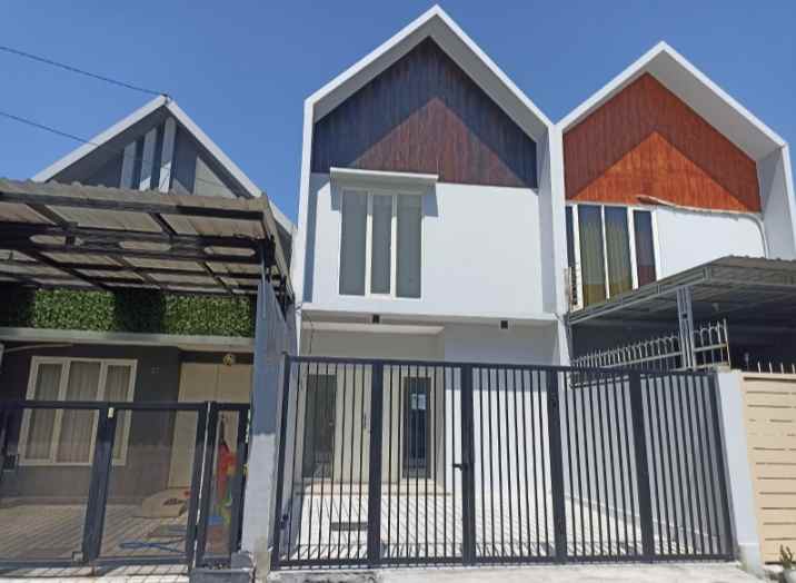 dijual rumah baru royal gunung anyar surabaya