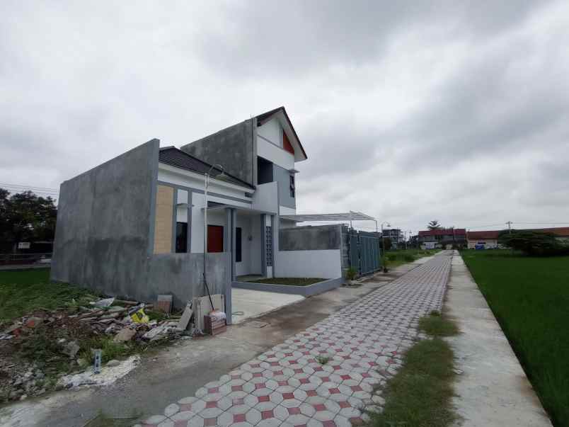 dijual rumah bendogantungan danguran