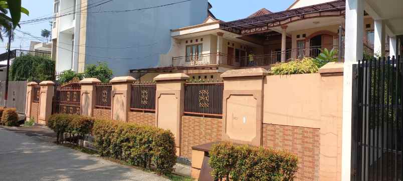 dijual rumah billymoon