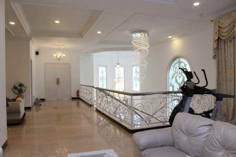 dijual rumah billymoon pondok kelapa