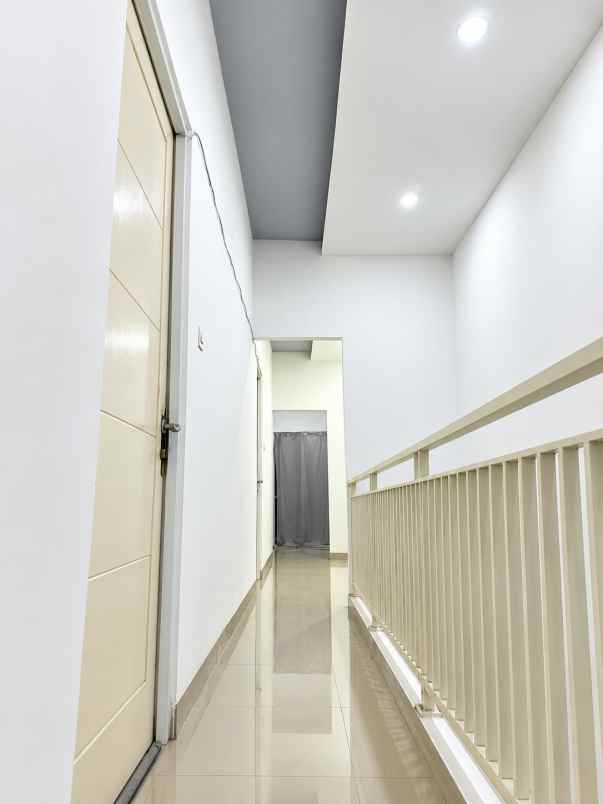 dijual rumah boulevard hijau khi