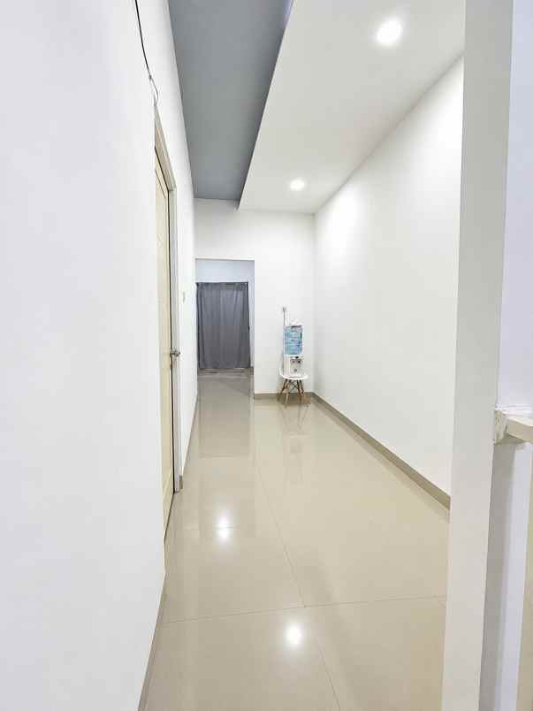 dijual rumah boulevard hijau khi