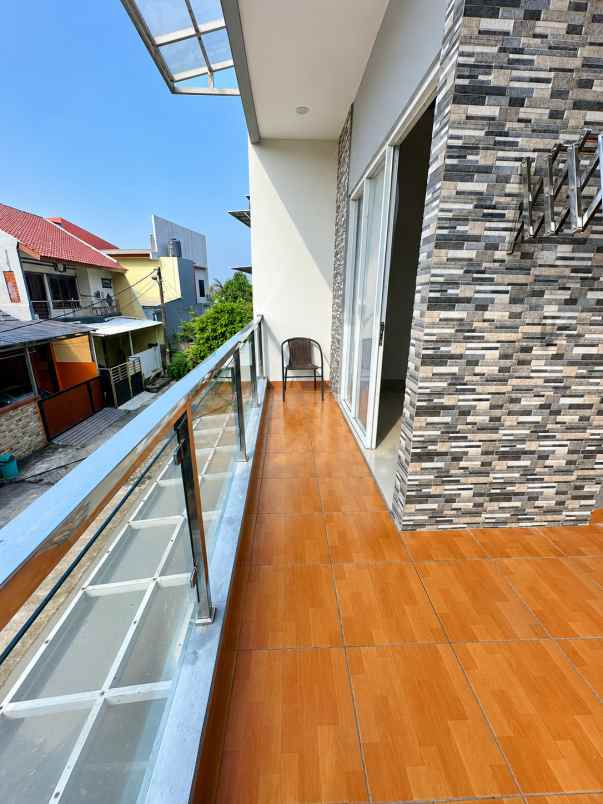 dijual rumah boulevard hijau khi