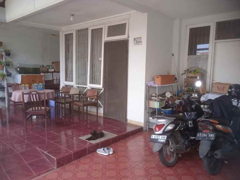 dijual rumah buana gardenia