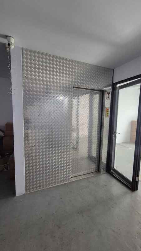 dijual rumah bukit gading mediterania