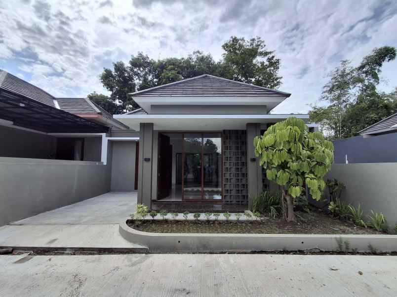 dijual rumah bulusawit sambiroto