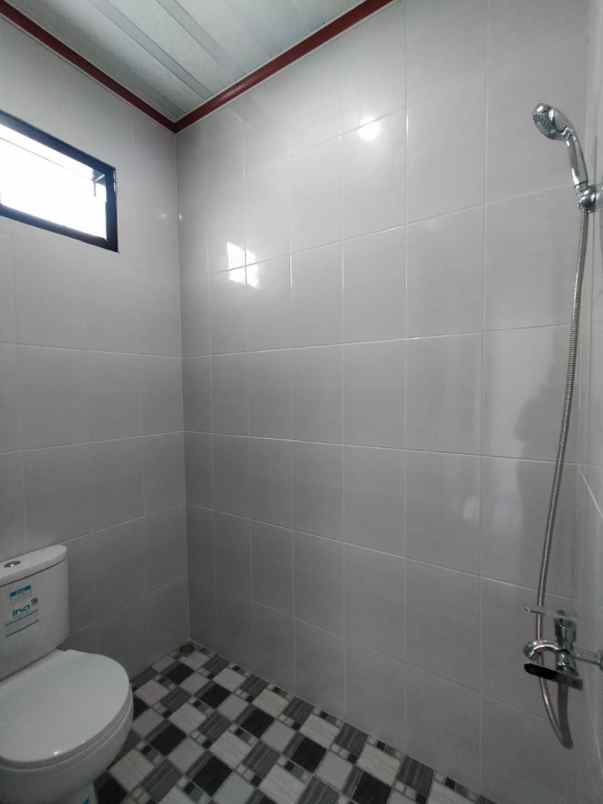 dijual rumah candi penataran manyaran