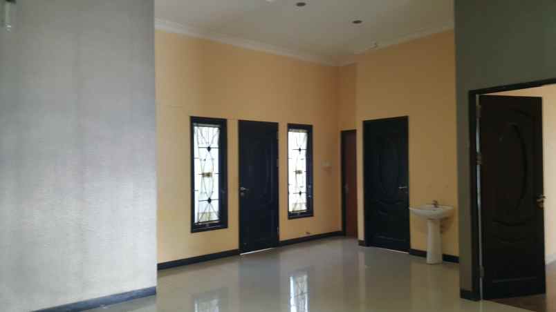 dijual rumah cantik di sepinggan pratama balikpapan