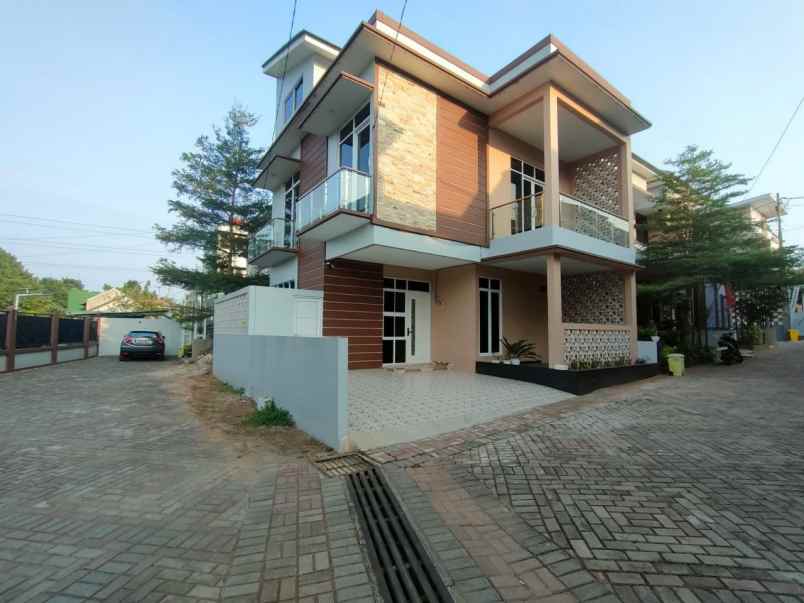 dijual rumah cibubur jaktim