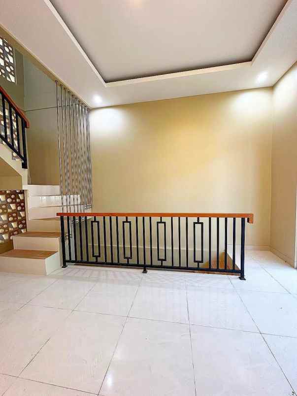 dijual rumah cibubur jaktim