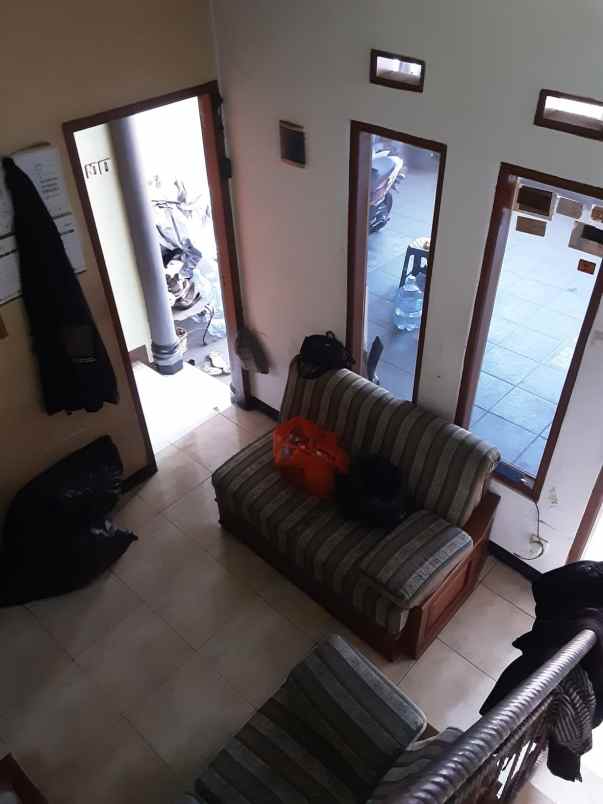 dijual rumah cihanjuang