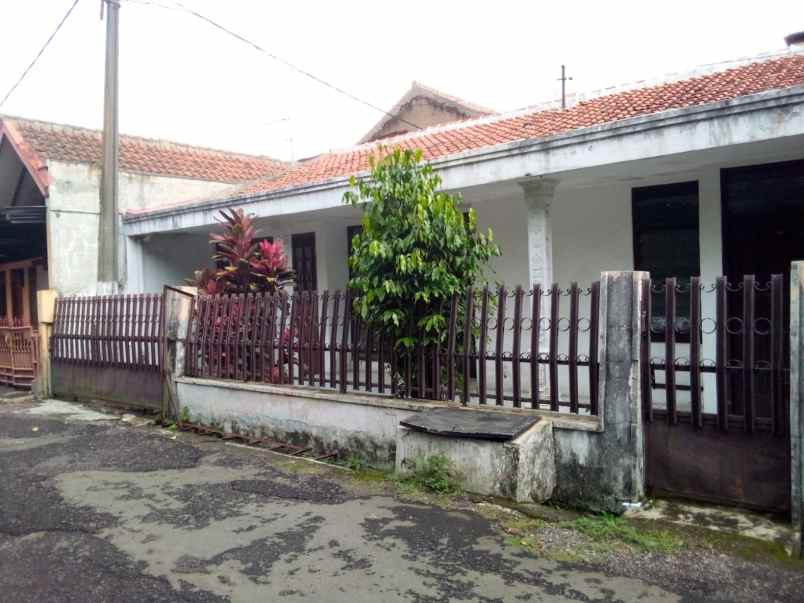 dijual rumah cijerah