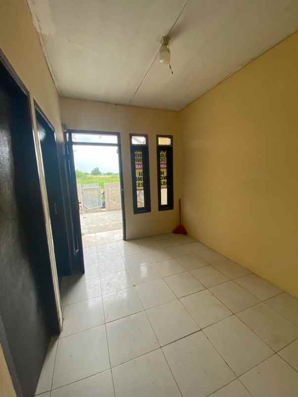 dijual rumah cikampek utara kec kota