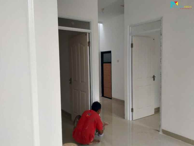 dijual rumah cimuning