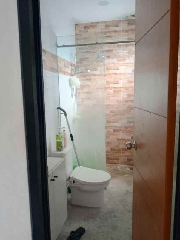 dijual rumah cipadu larangan tangerang