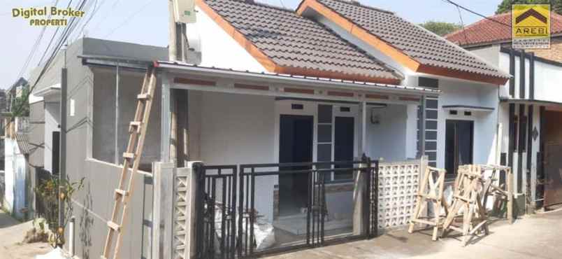 dijual rumah cipageran