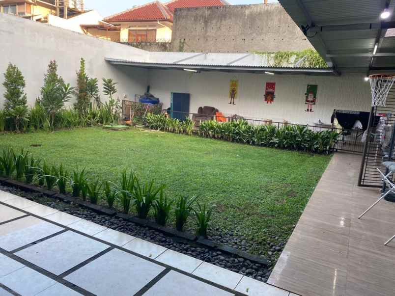 dijual rumah cipaku indah