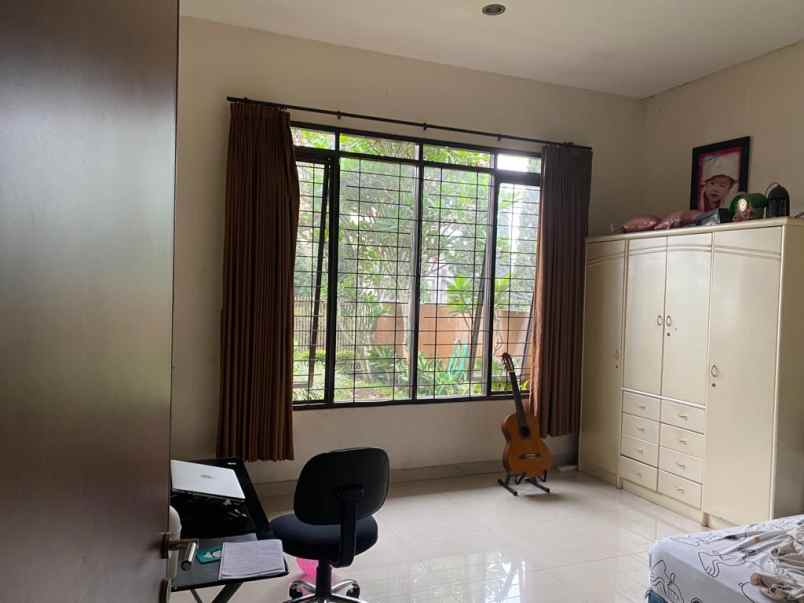 dijual rumah cipaku indah