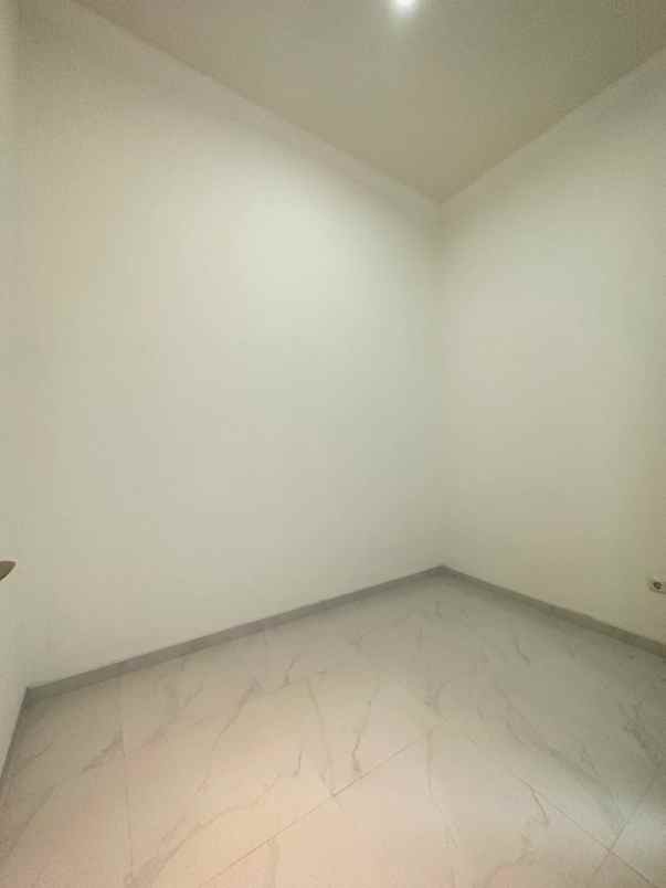 dijual rumah cipinang