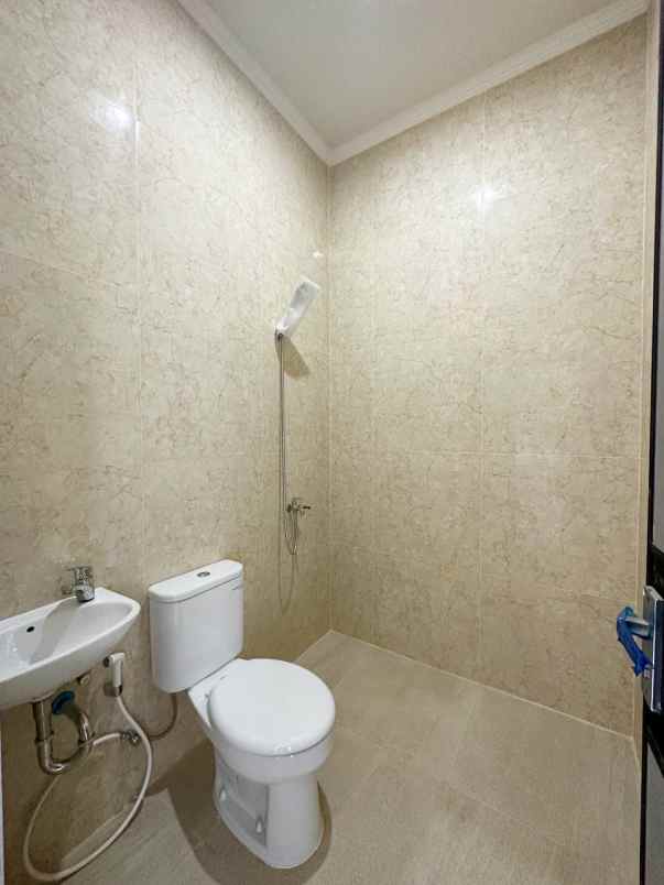 dijual rumah cipinang