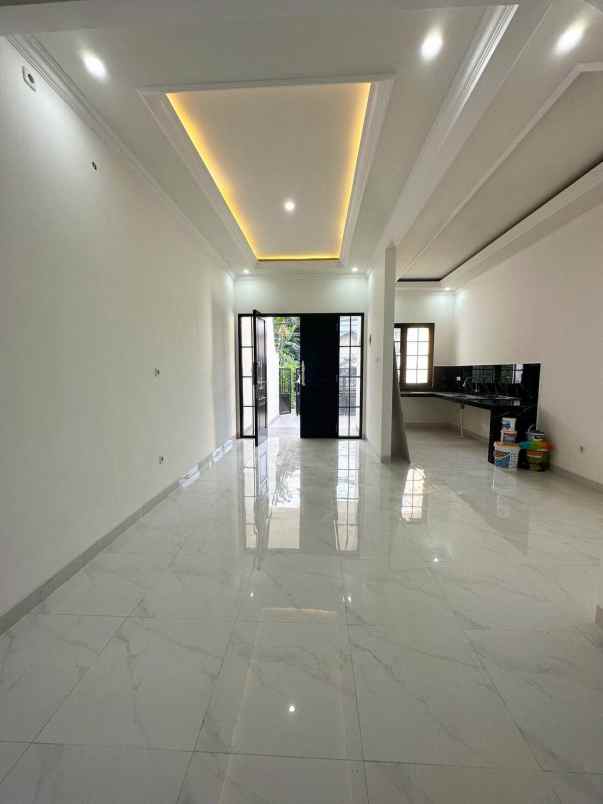 dijual rumah cipinang