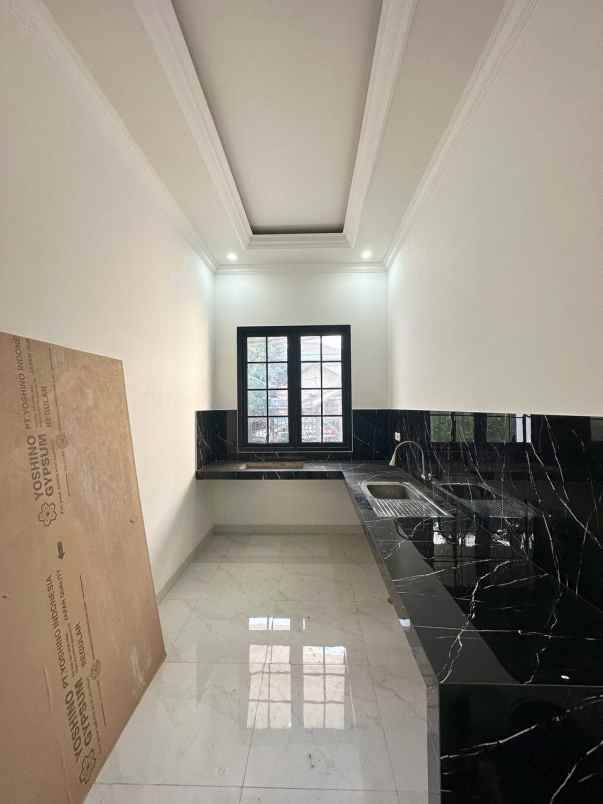 dijual rumah cipinang