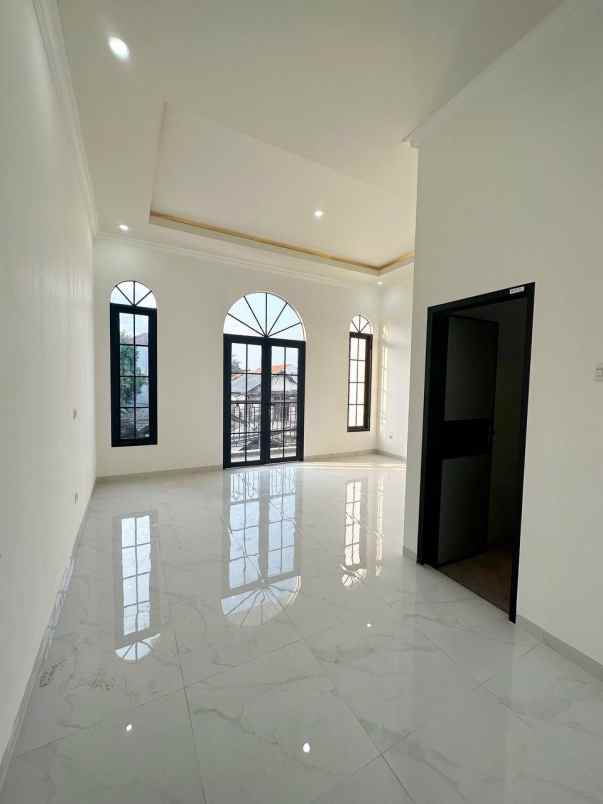 dijual rumah cipinang