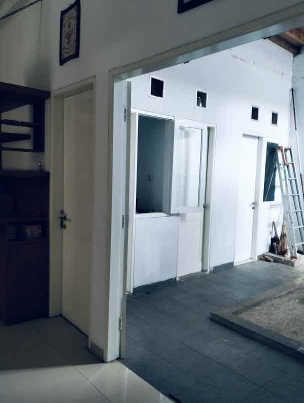 dijual rumah cirendeu ciputat timur