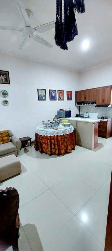 dijual rumah cisaranten kulon arcamanik