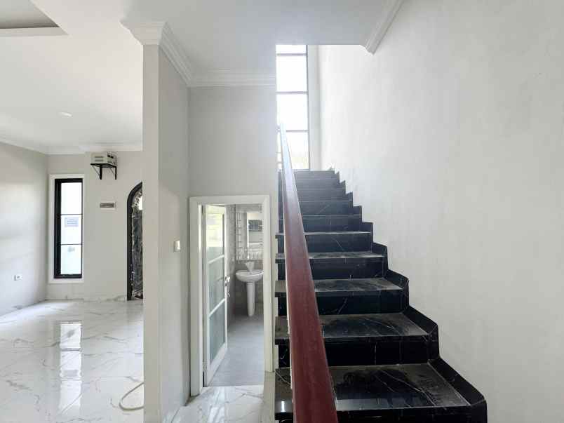 dijual rumah citraland gama city jalan