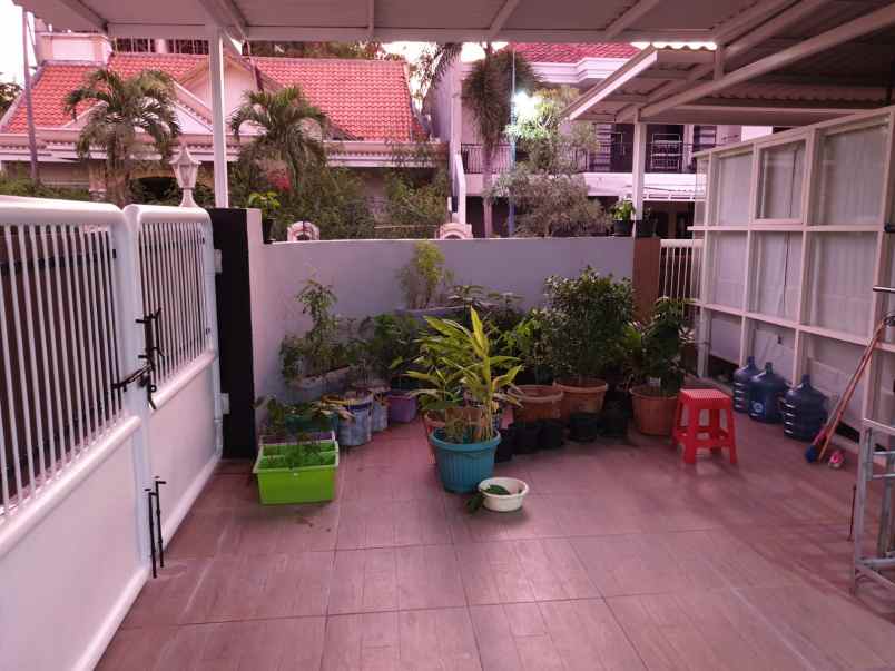 dijual rumah citraland international