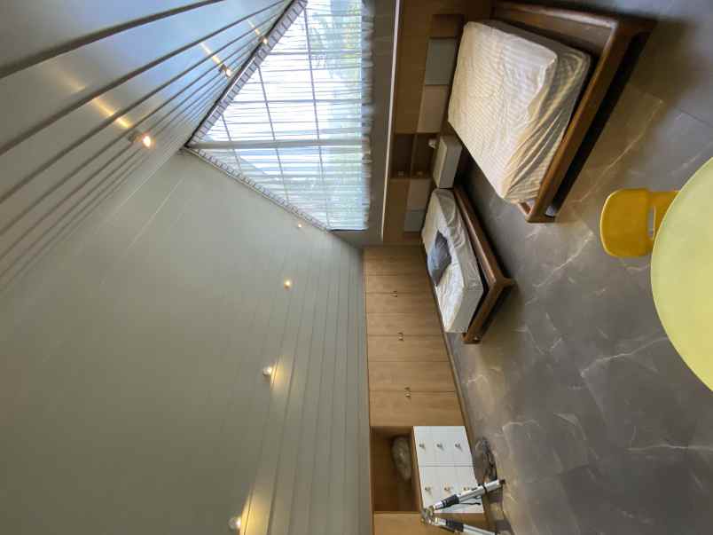 dijual rumah cluster aristoteles