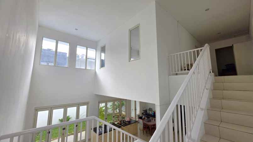 dijual rumah cluster asera one kota